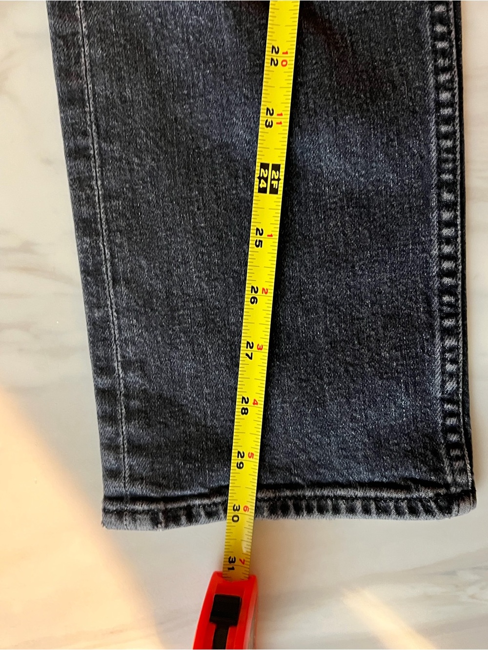 MOTHER Superior Black Wash Mid Rise Straight Leg Jeans Size 26 - Picture 5 of 8